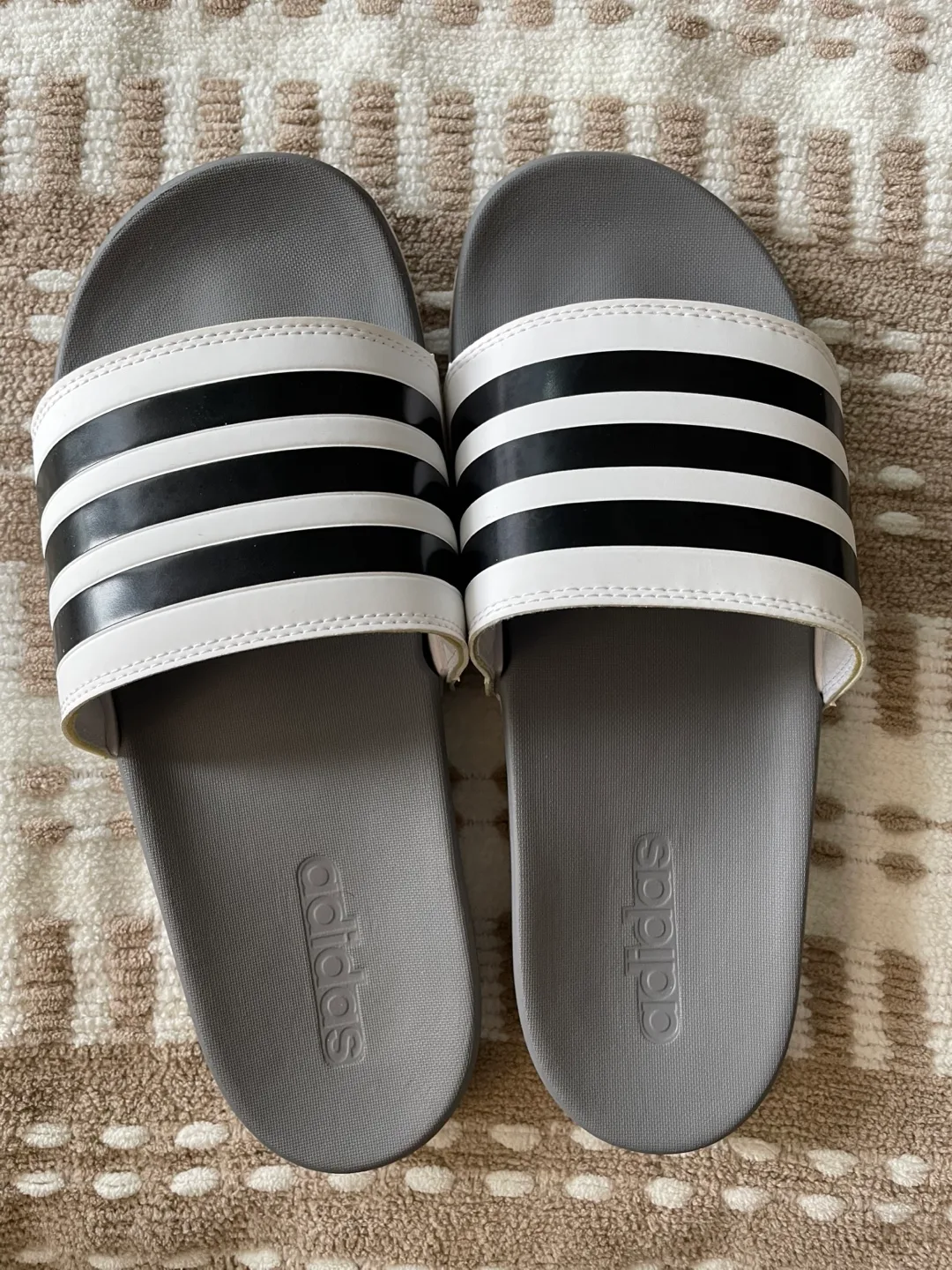 Adidas Slides thumbnail