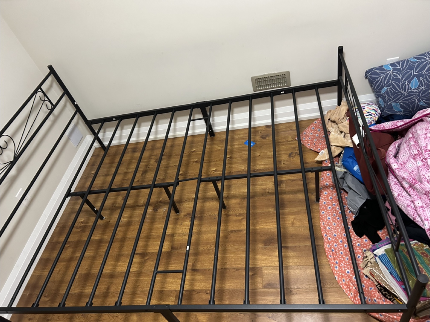 Queen Metal Bed Frame - photo 2