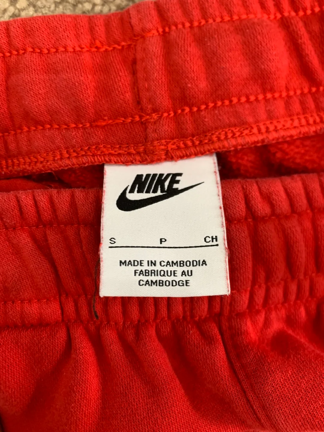 Nike Red Sweatpants - Size Small image indicator(3)