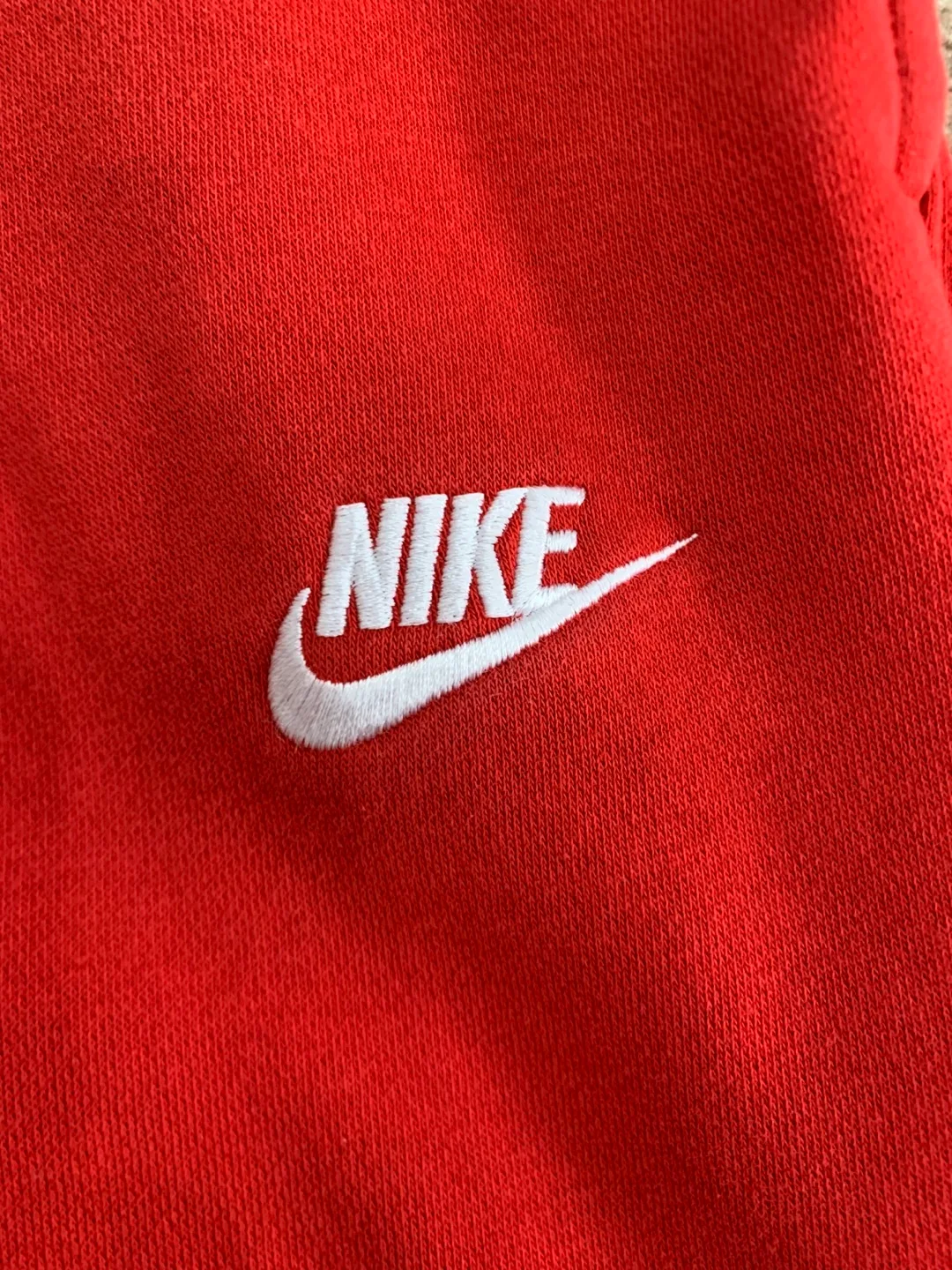 Nike Red Sweatpants - Size Small image indicator(2)