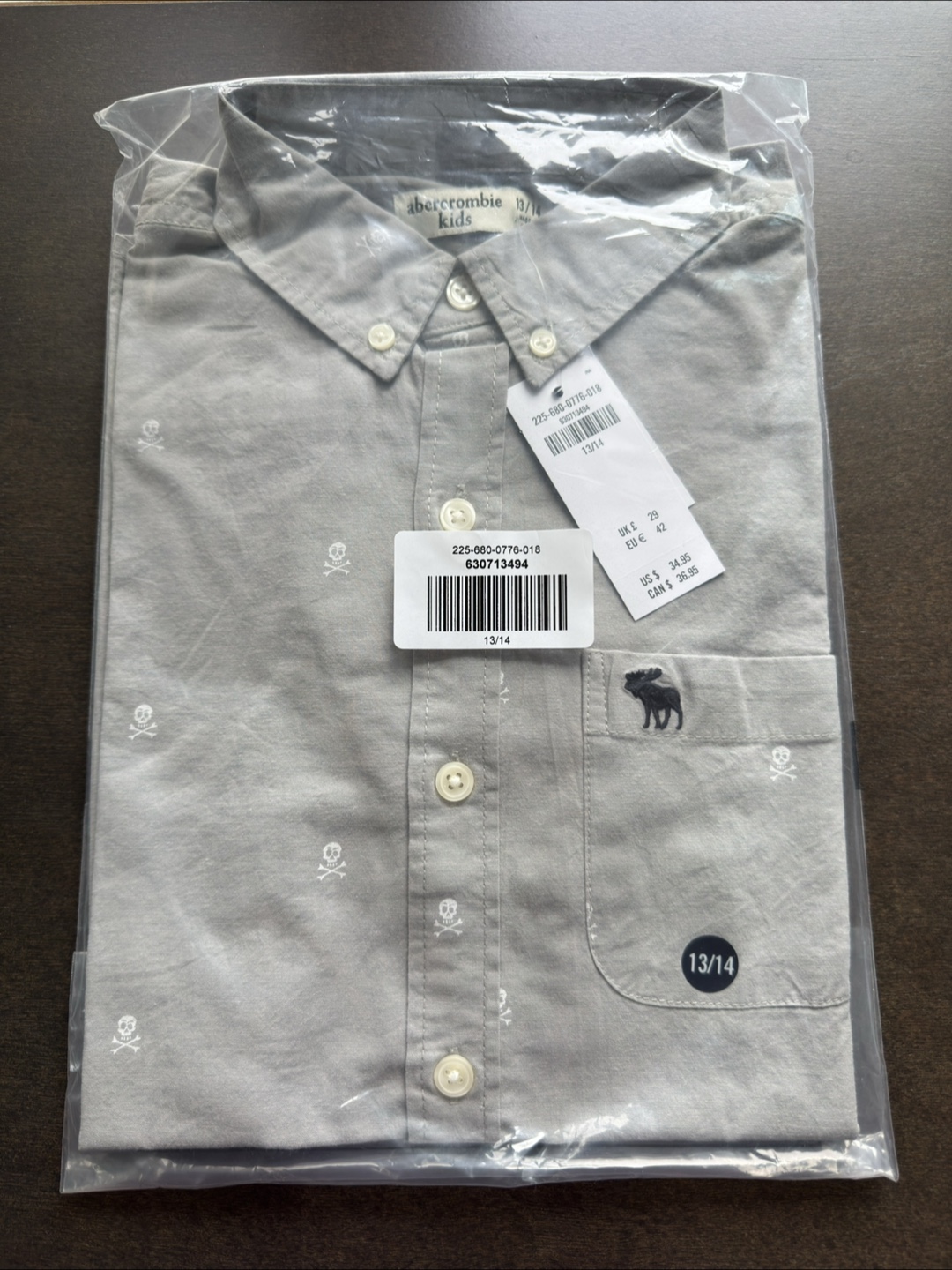 Abercrombie Boys' Size 13/14 Grey Skull Print Button-Down Shirt