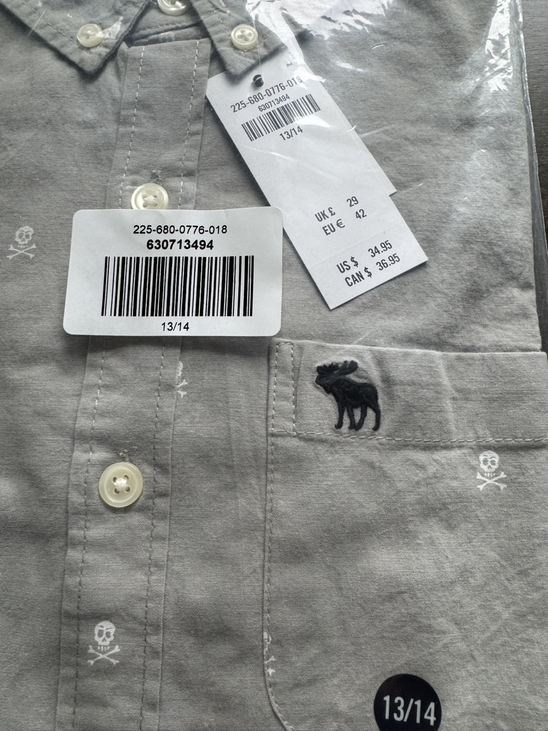 Abercrombie Boys' Size 13/14 Grey Skull Print Button-Down Shirt - photo 2