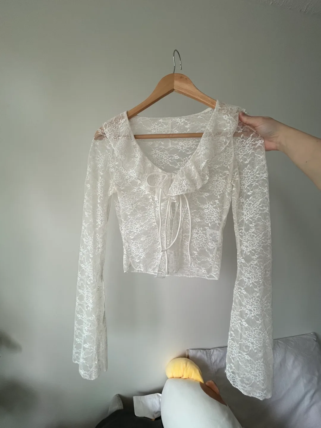 Super cute White Lace Front-tie Top image indicator(2)