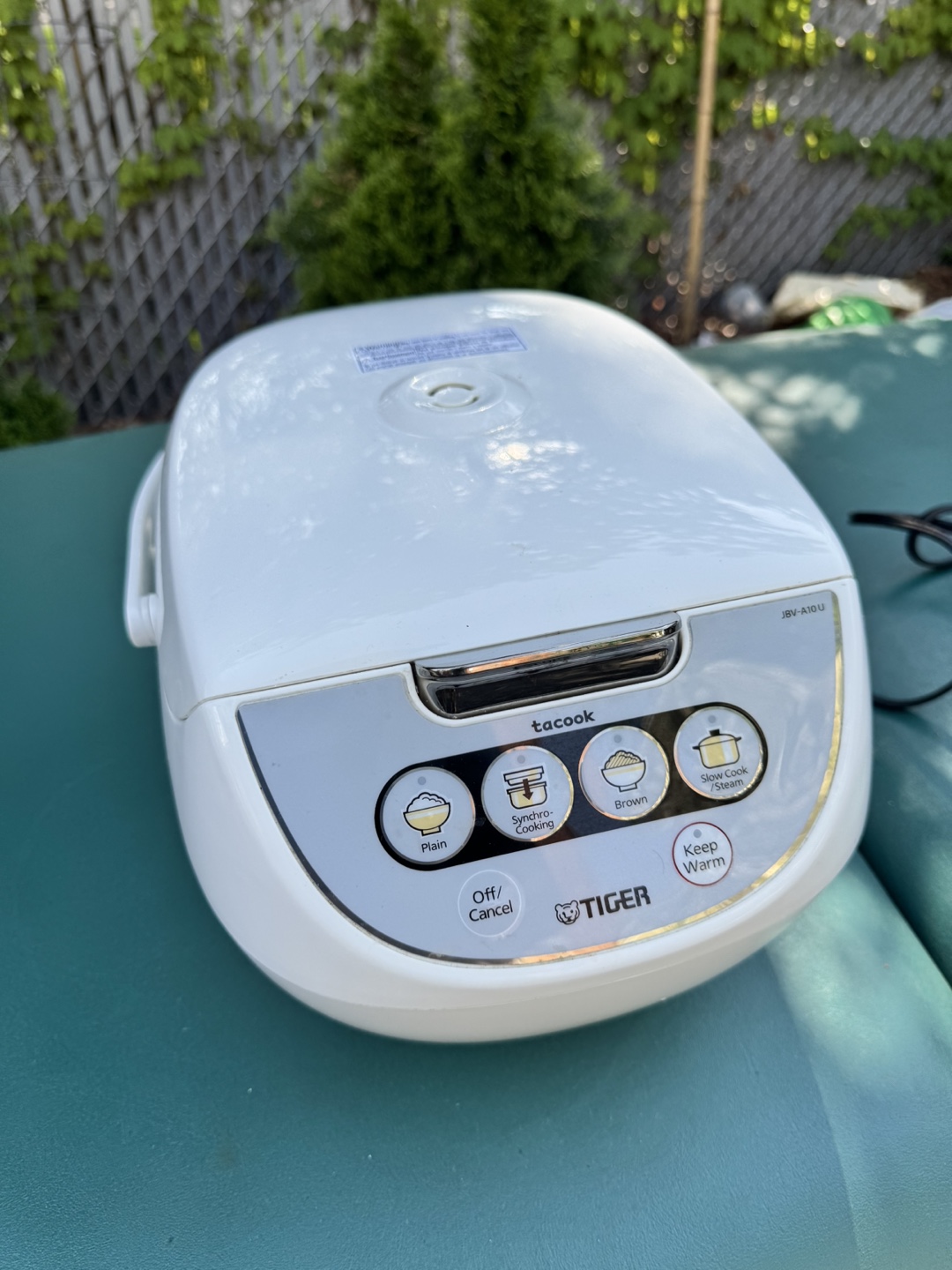 Tiger Tacook Rice Cooker JBV-A18U