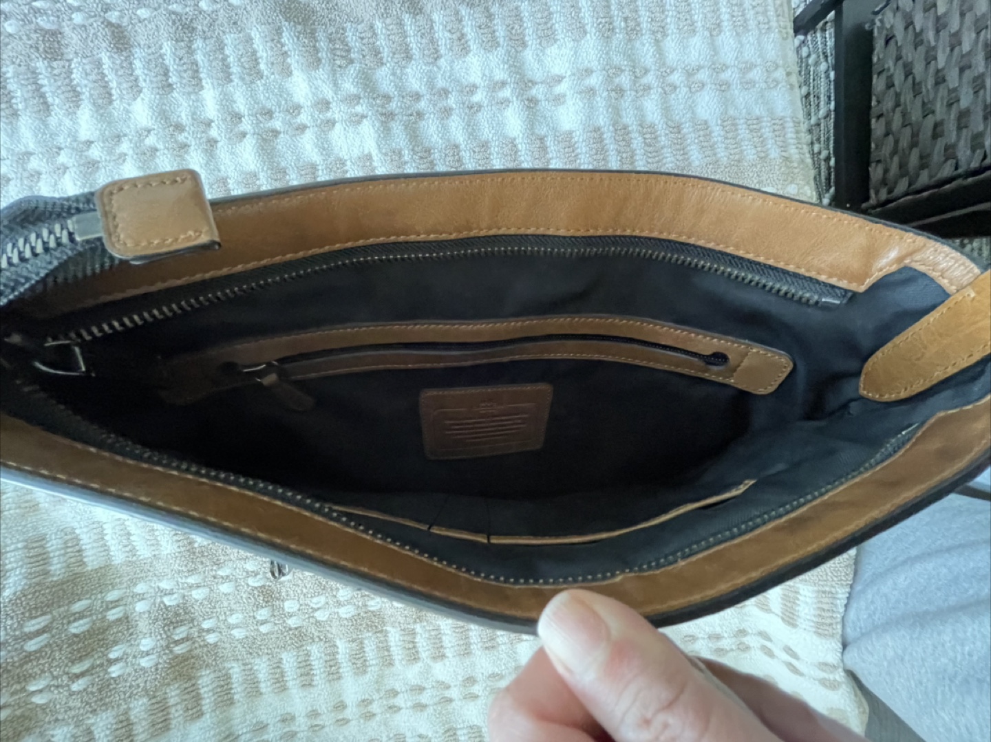 Authentic Coach Tan Leather Bag - photo 5