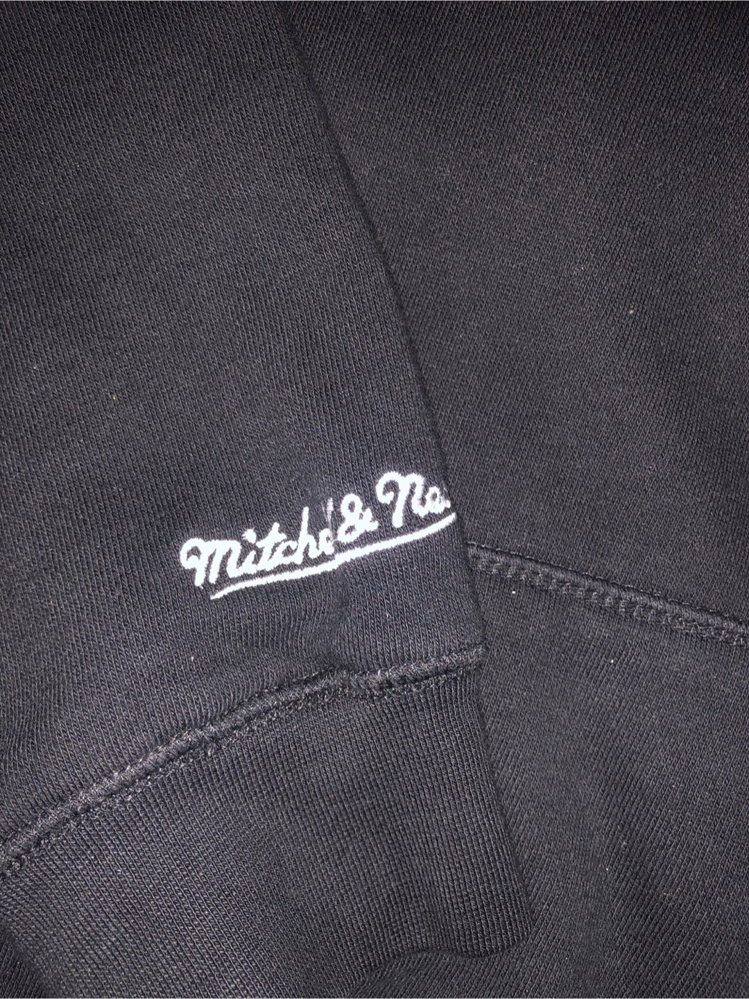 Mitchell & Ness Toronto Raptors Hoodie - photo 3