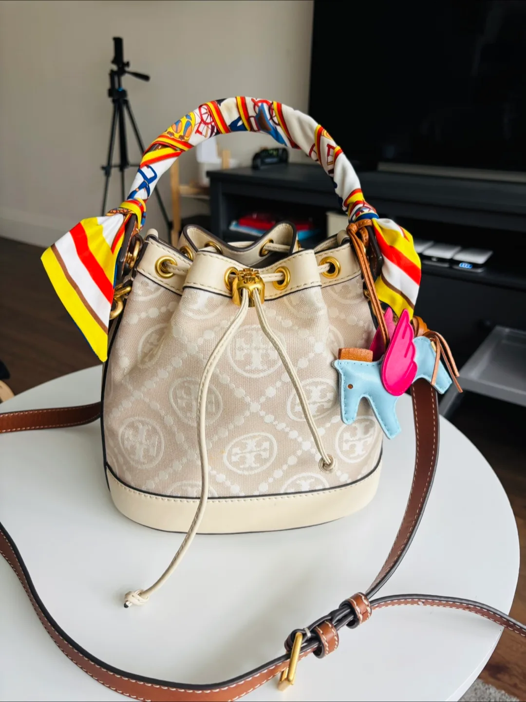 T Monogram Tory Burch Bucket Bag image indicator(3)