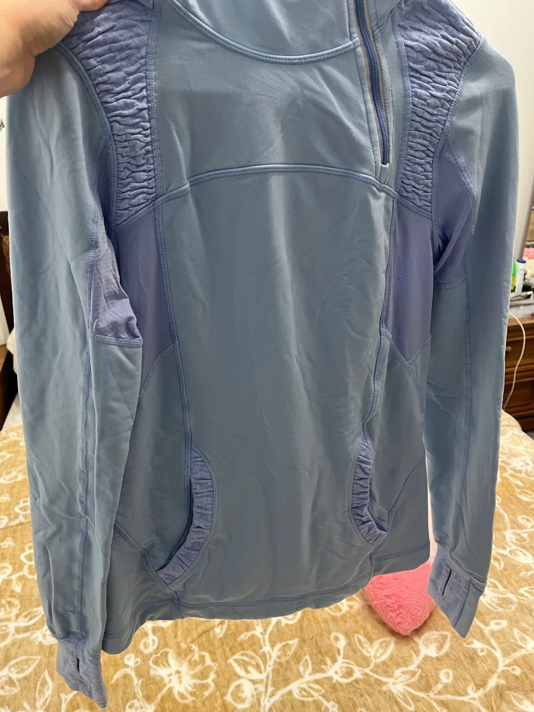 Lululemon Scuba Hoodie Size 4 image indicator(3)