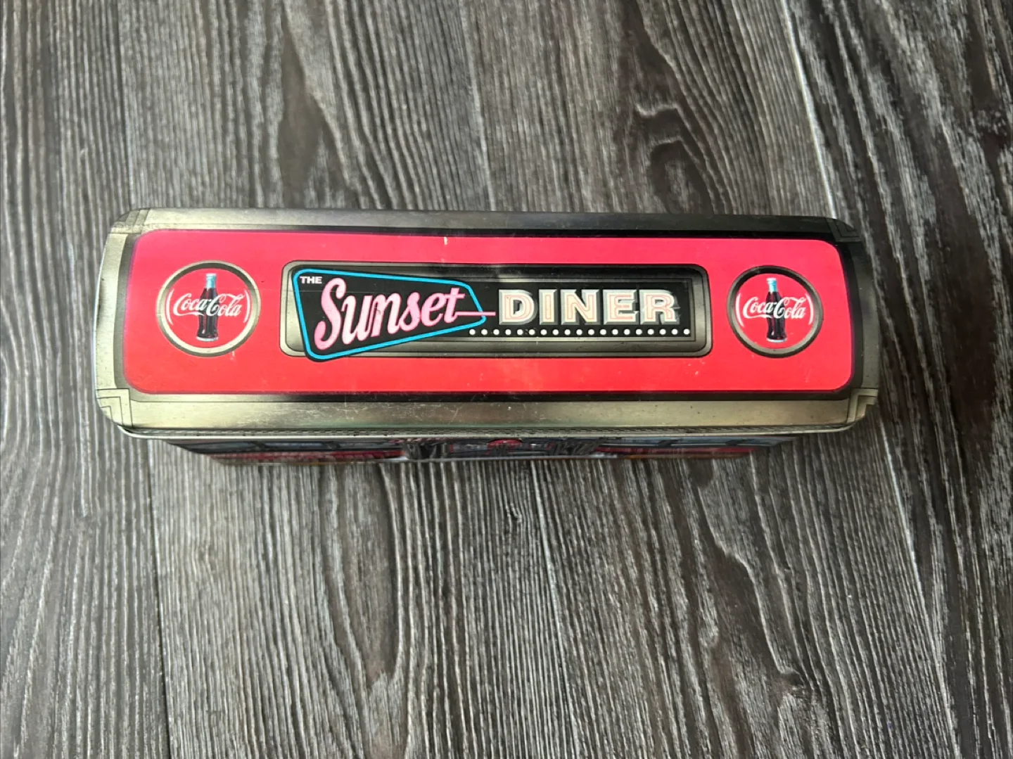 #freecycle 🧡Sunset diner coca  cola  tin image indicator(8)