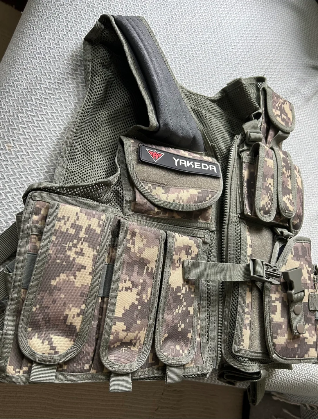 *NEW* YAKEDA Military Tactical Vest thumbnail