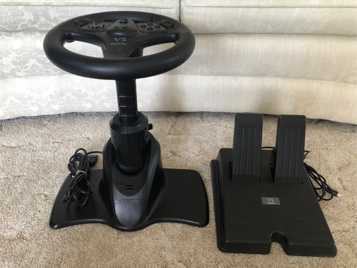 Interact V3 Racing Wheel for Playstation and Nintendo 64 image indicator(2)
