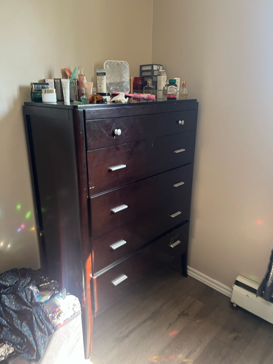 Dark Wood 5-Drawer Chest