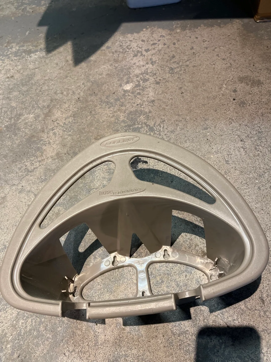 Assorted garden items image indicator(2)