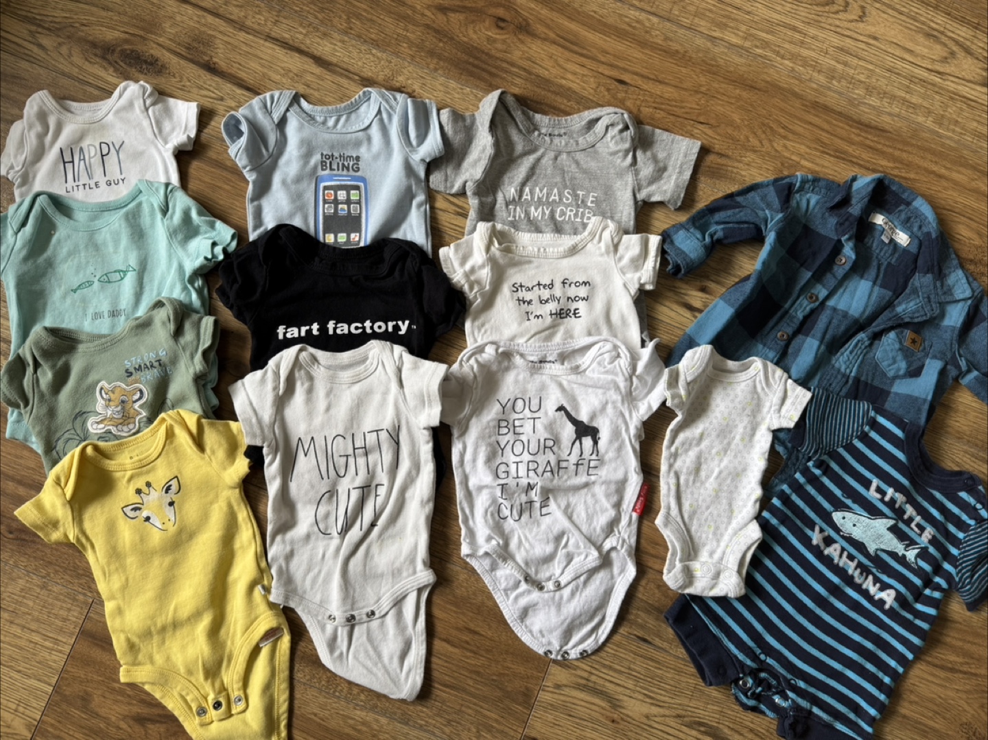 Bundle of 18 Newborn Baby Clothes - Bodysuits, Pants, Socks