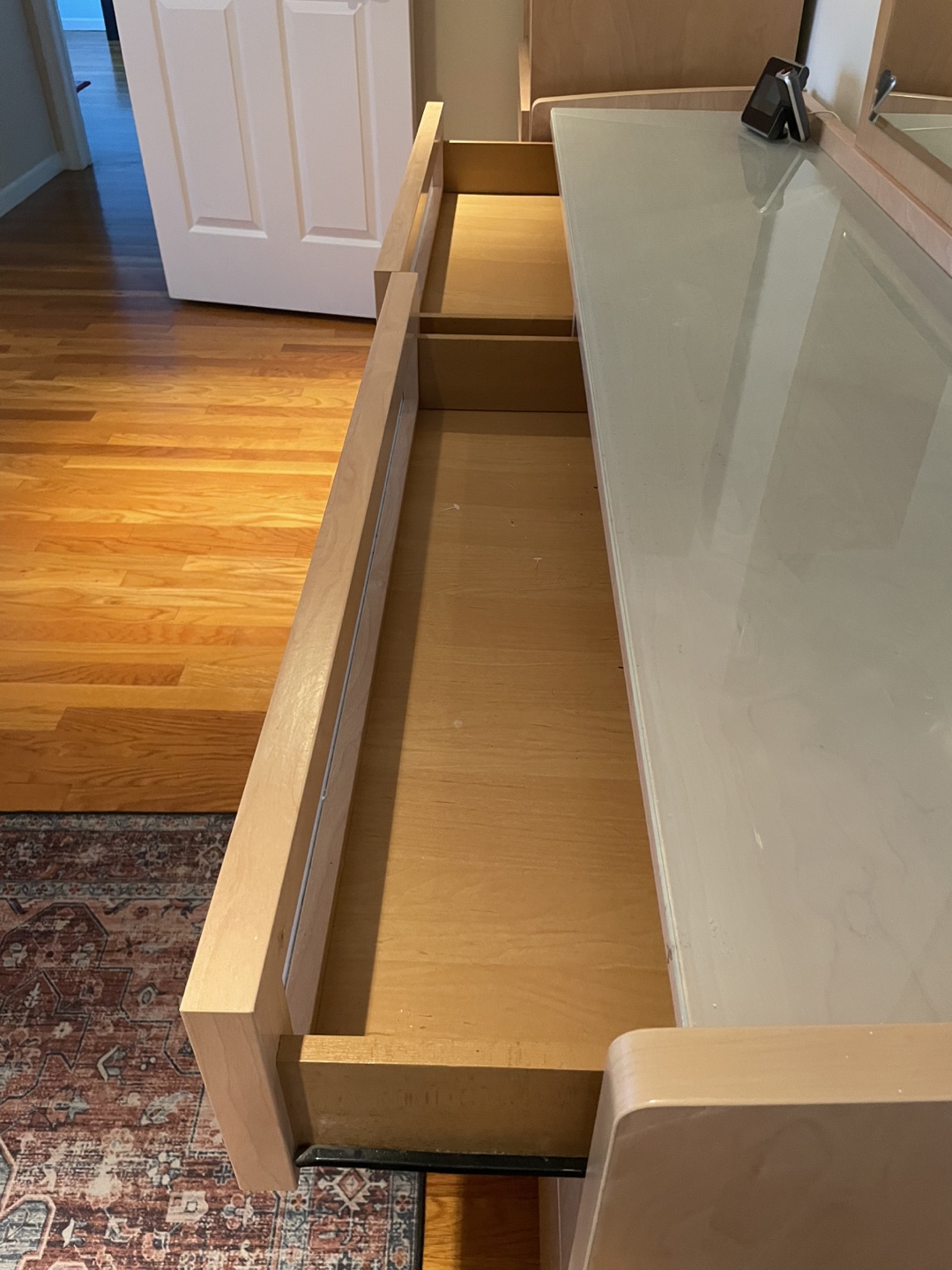 Modern Vanity Set with Mirror and Drawers - photo 4