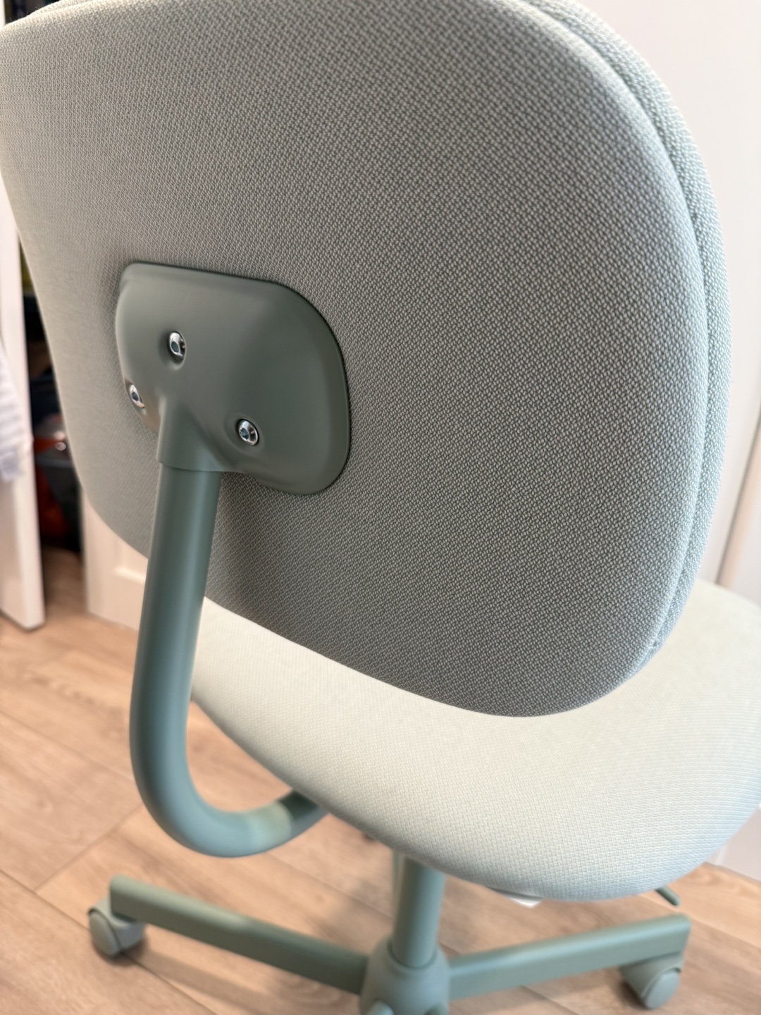 IKEA BLECKBERGET Swivel Chair - photo 3