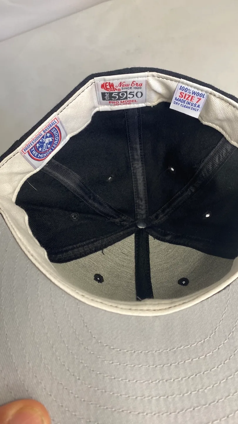 Vintage New Era 5950 Pro Model Arizona Diamondbacks Fitted Hat image indicator(5)