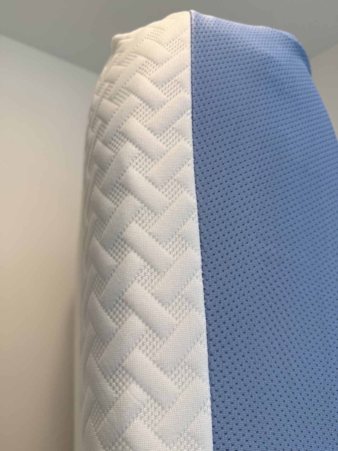 Zinus Twin Mattress + waterproof cover + Ikea cover - photo 3