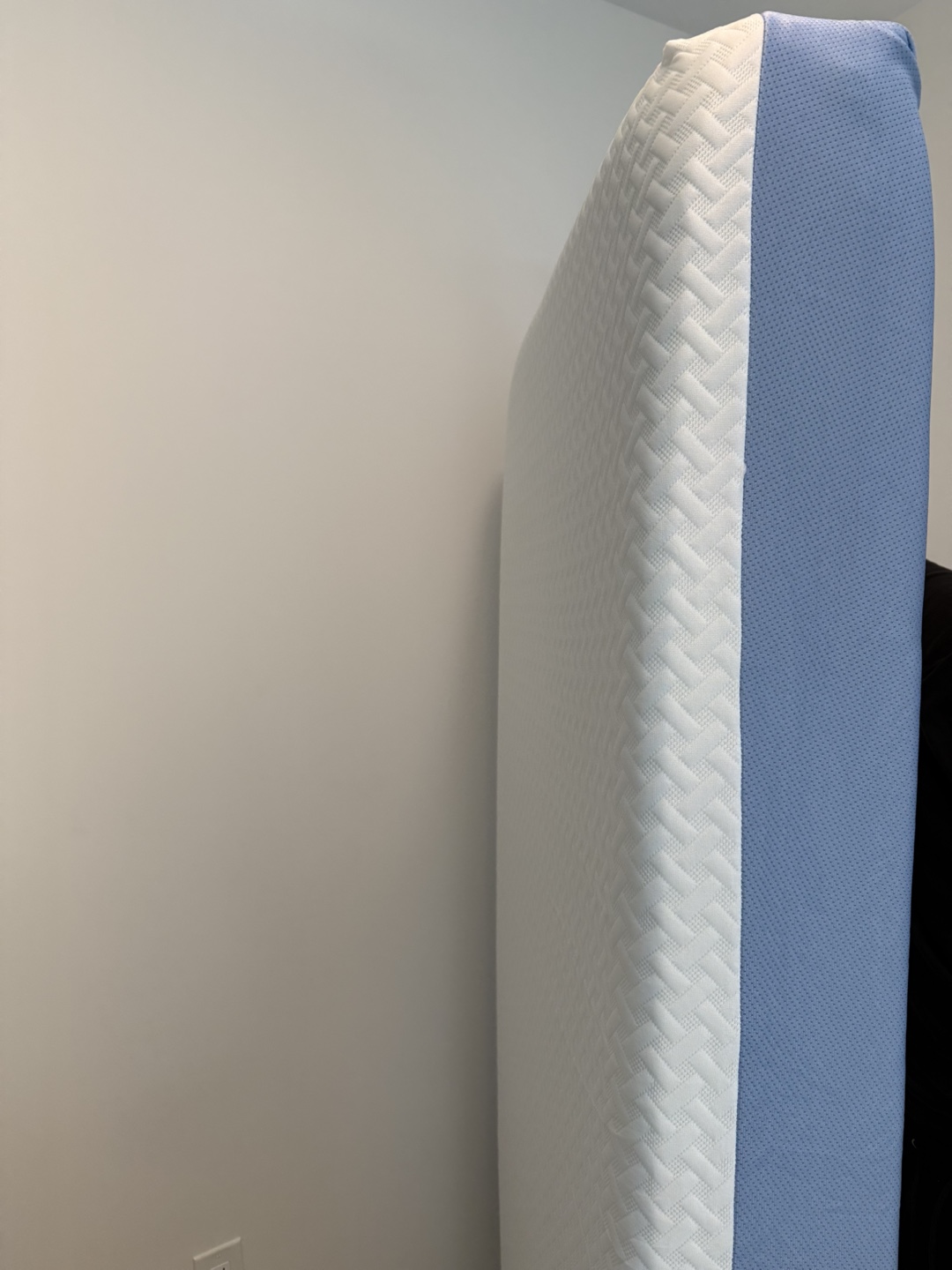 Zinus Twin Mattress + waterproof cover + Ikea cover - photo 2