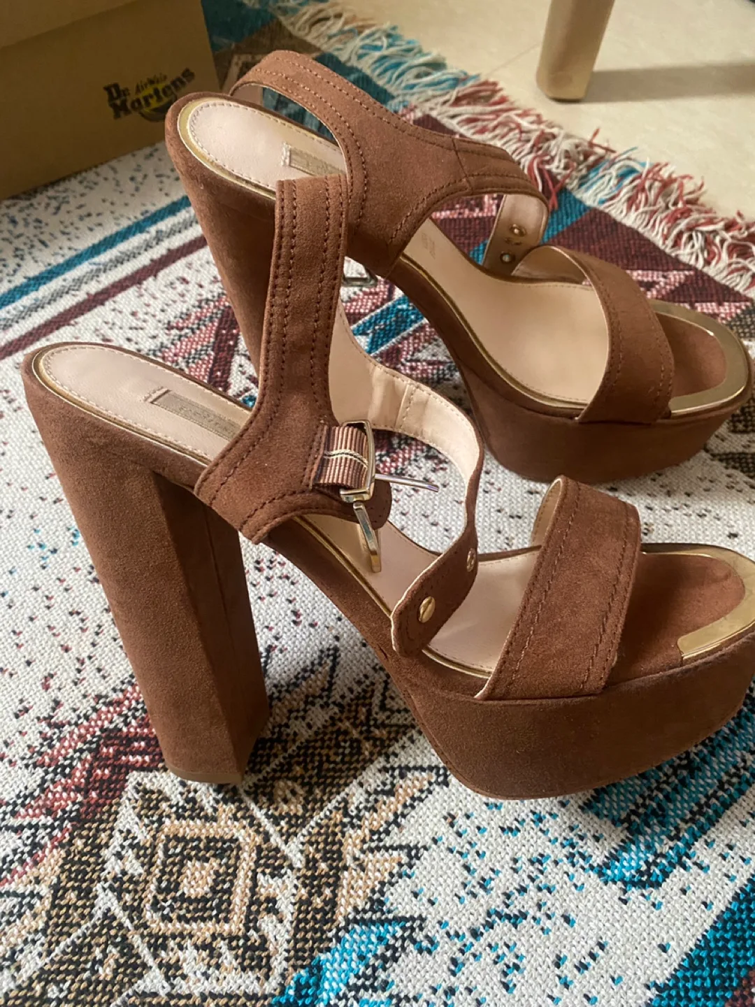 Brown Suede Platform Heels - Size 39 image indicator(2)
