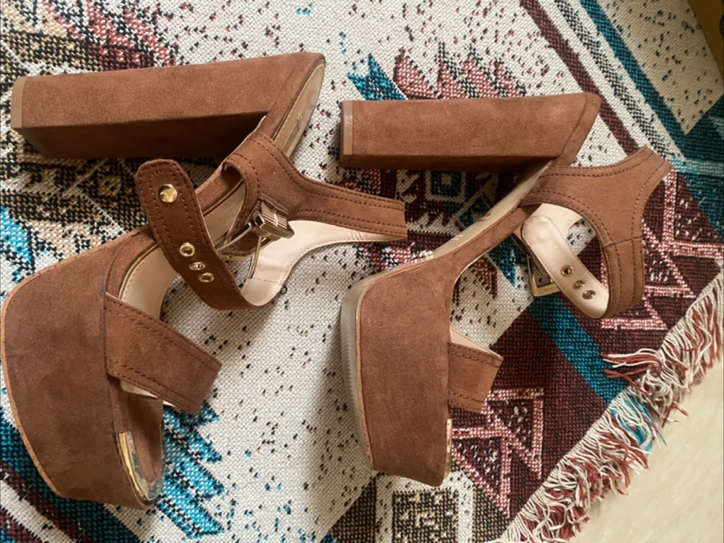 Brown Suede Platform Heels - Size 39 image indicator(4)