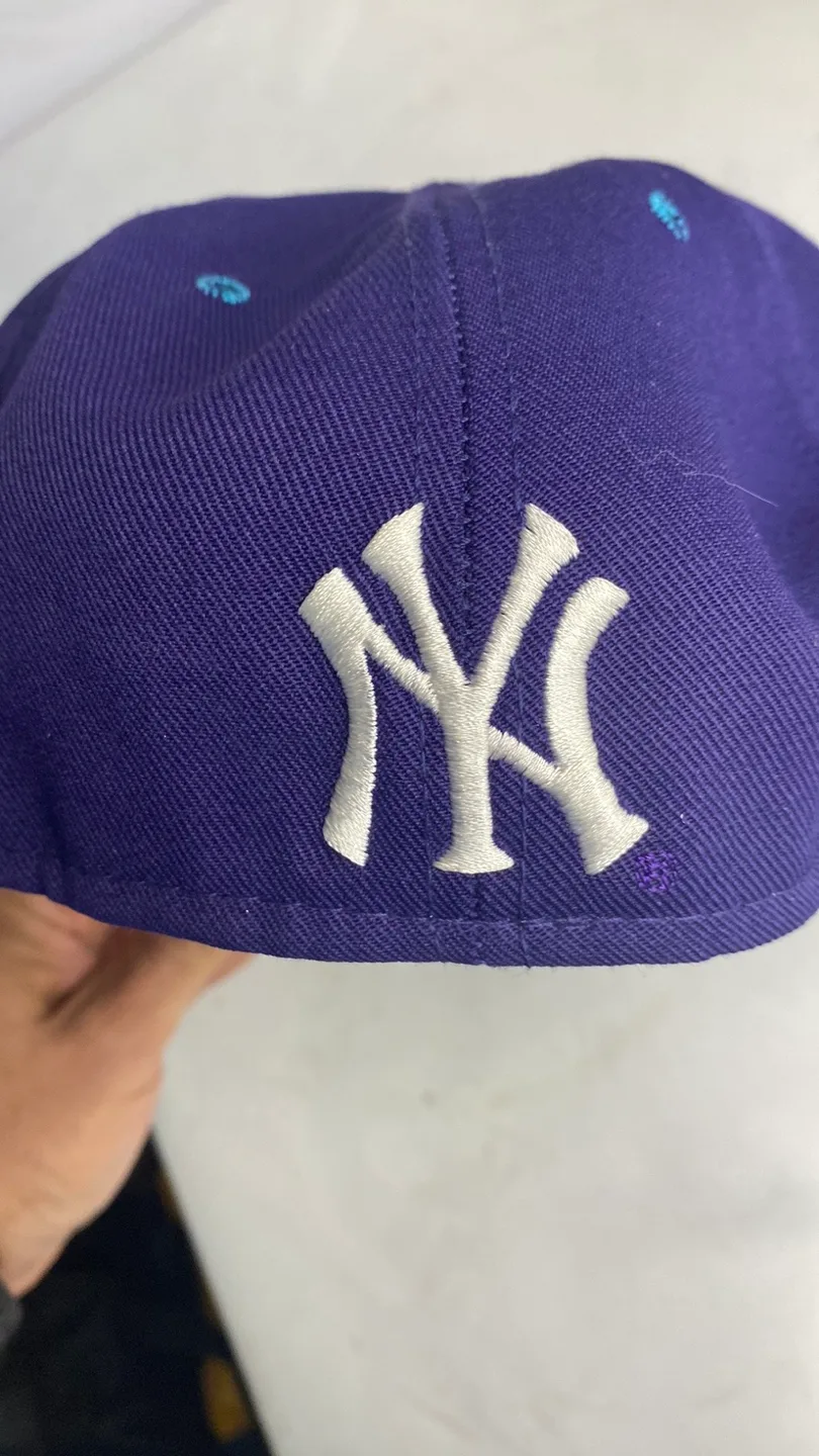 New York Yankees Batman Fitted Hat image indicator(5)