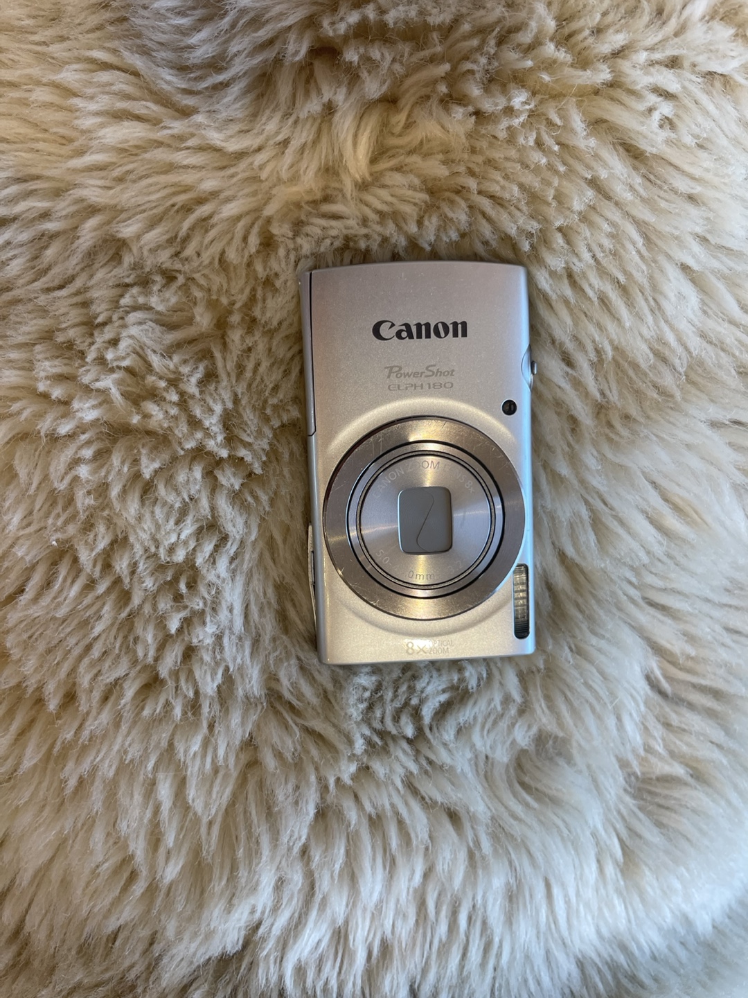 Canon PowerShot ELPH 180 Digital Camera