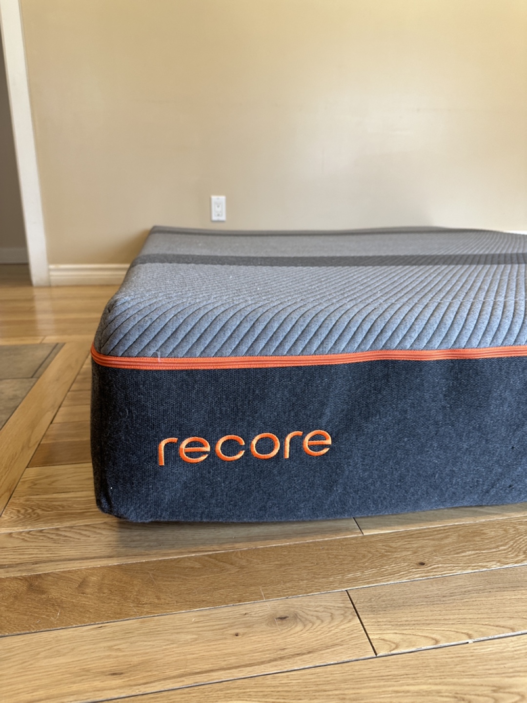 Queen Size Recore Memory Foam Mattress (CAN DELIVER) - photo 3