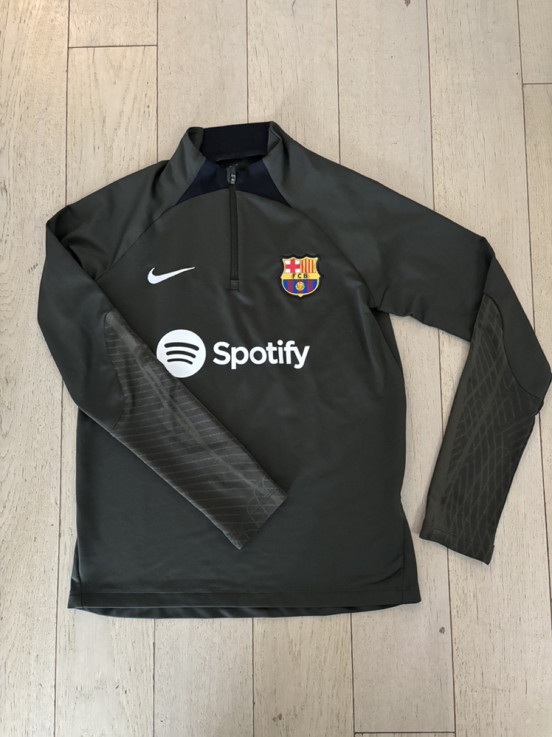 Youth FC Barcelona Nike Training Top - Size Youth Large