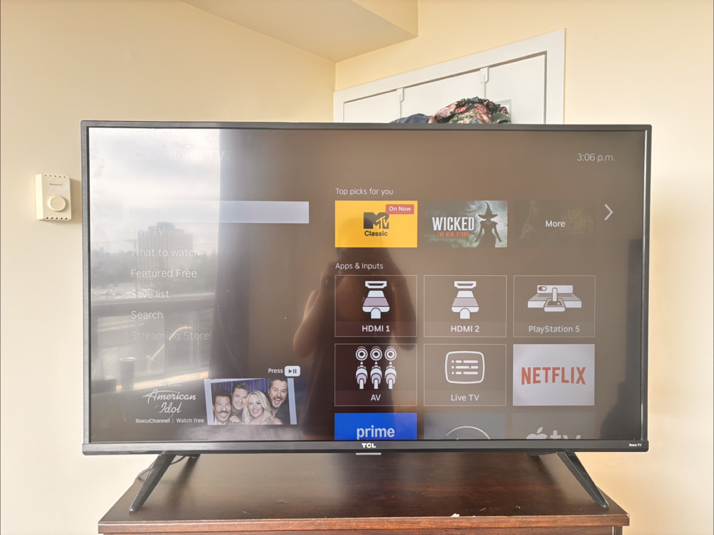 TCL 40-inch Smart TV - photo 2
