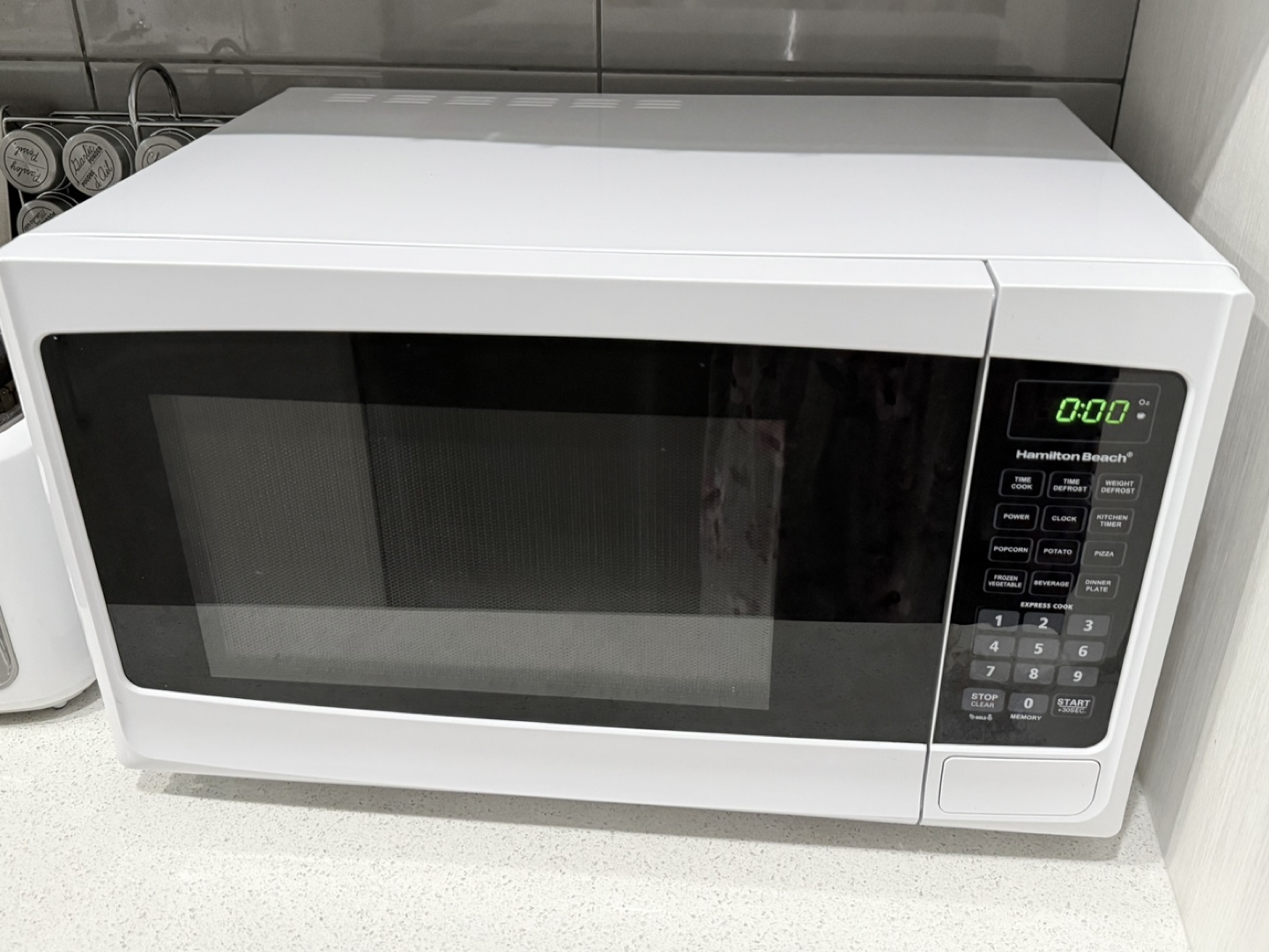 Hamilton Beach White Microwave - photo 2