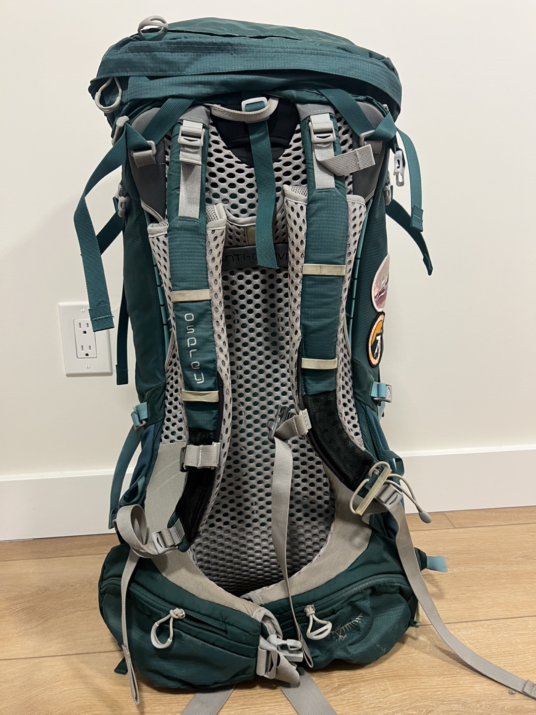 Osprey Women’s Aura 65L backpack - photo 4