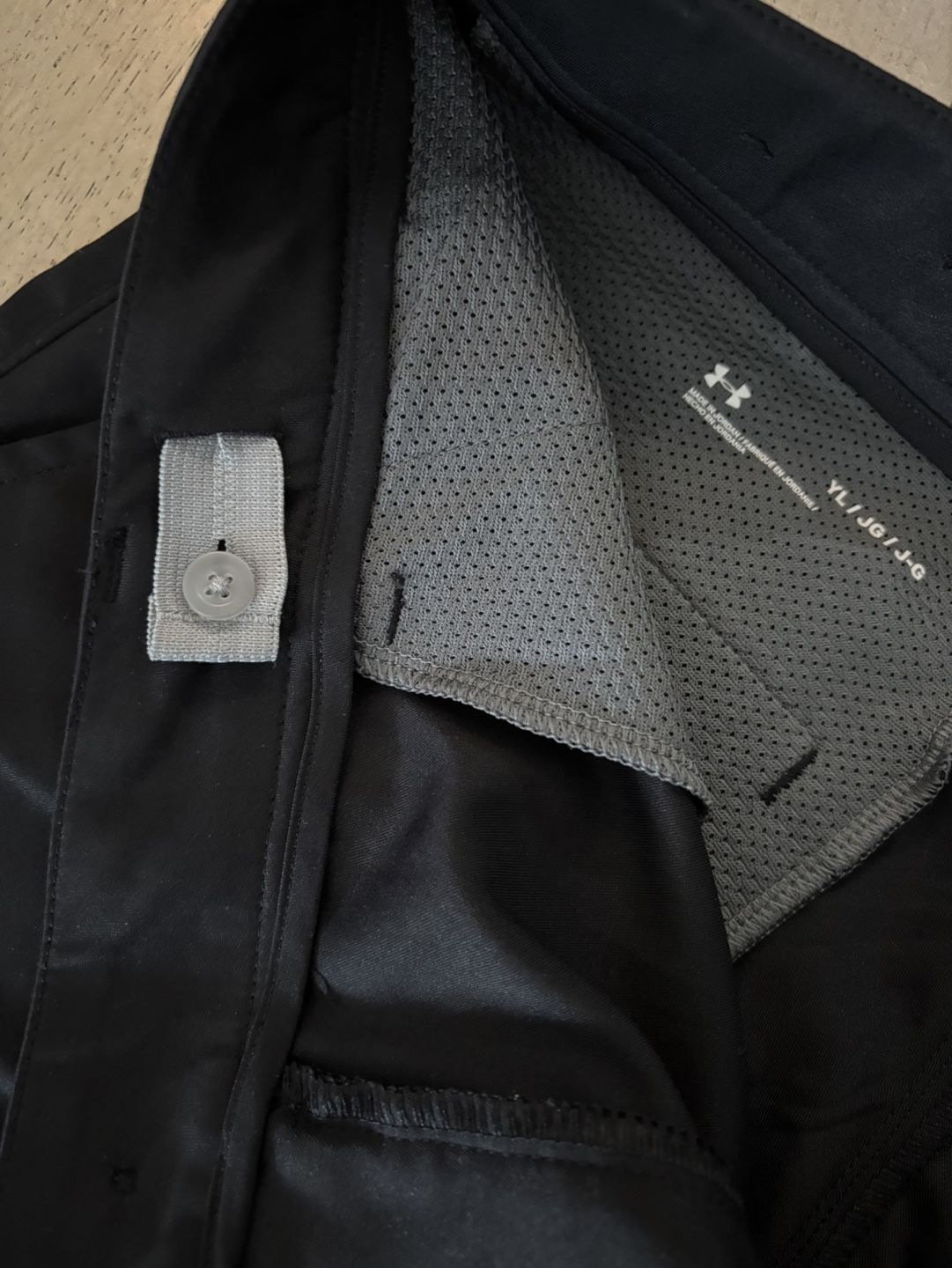 Under Armour Youth Black Pants (Youth Large) - photo 2