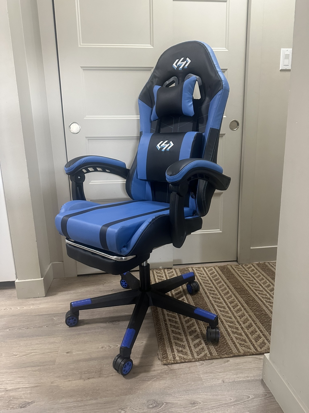 Brand new, recently assembled Gaming Chair/Office Chair in blue.