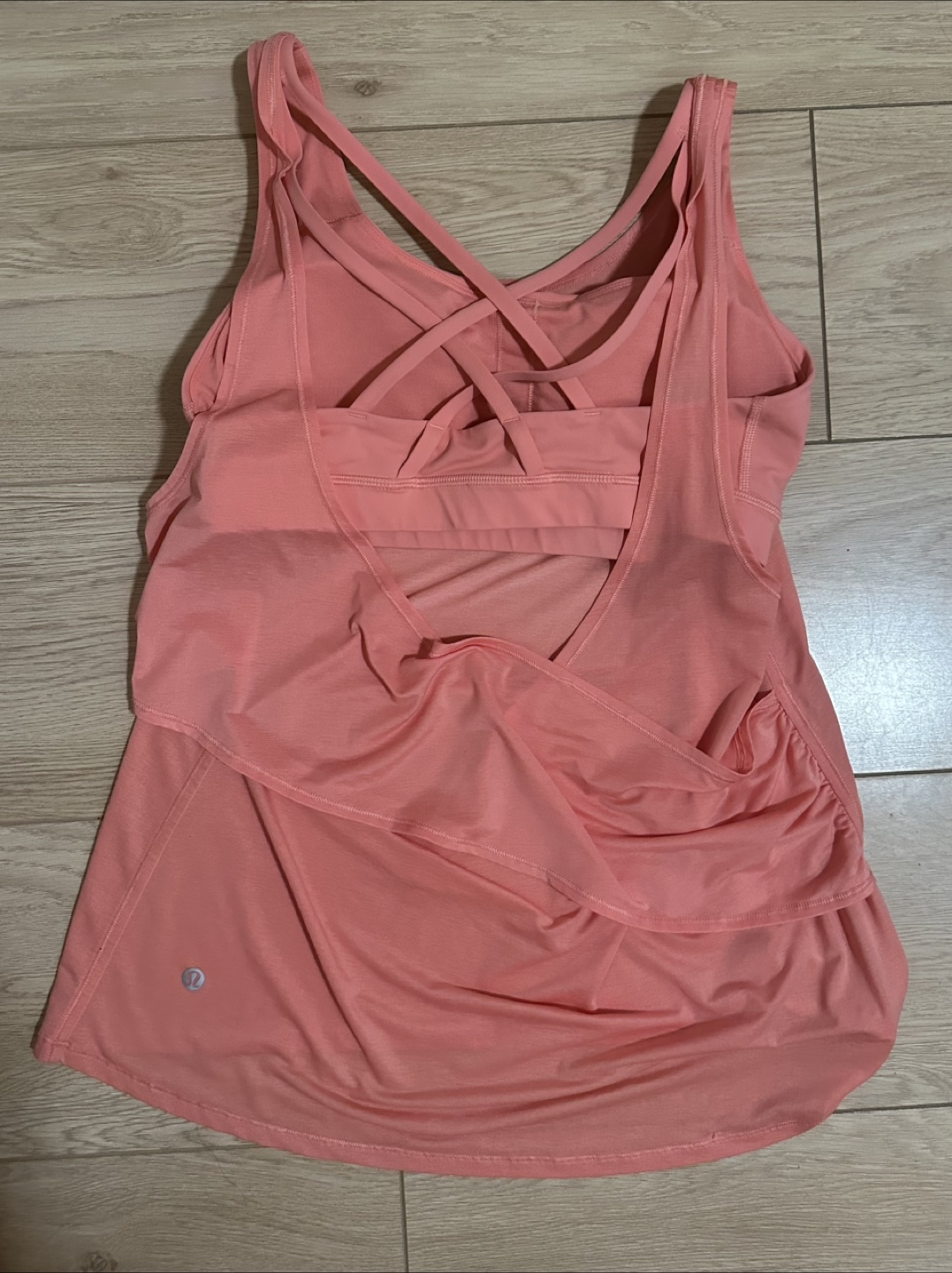 Lululemon Workout Tank Top with Built-in Bra - photo 2