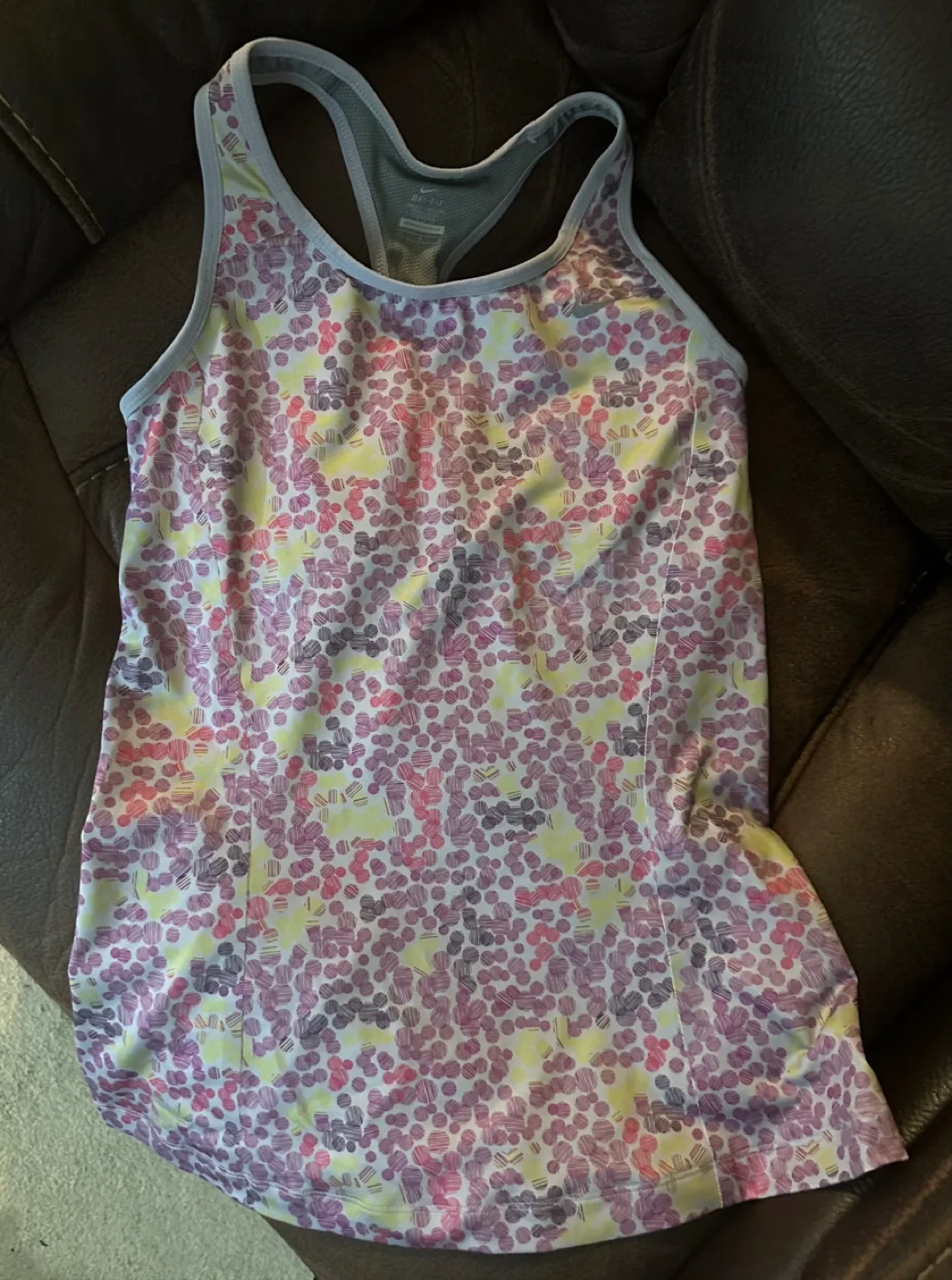 Nike Dri-FIT Women's Medium Training Tank thumbnail