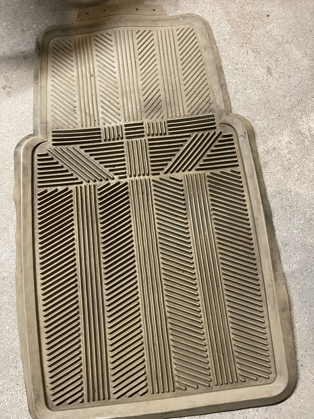 Pair of Tan Rubber Floor Mats - photo 2