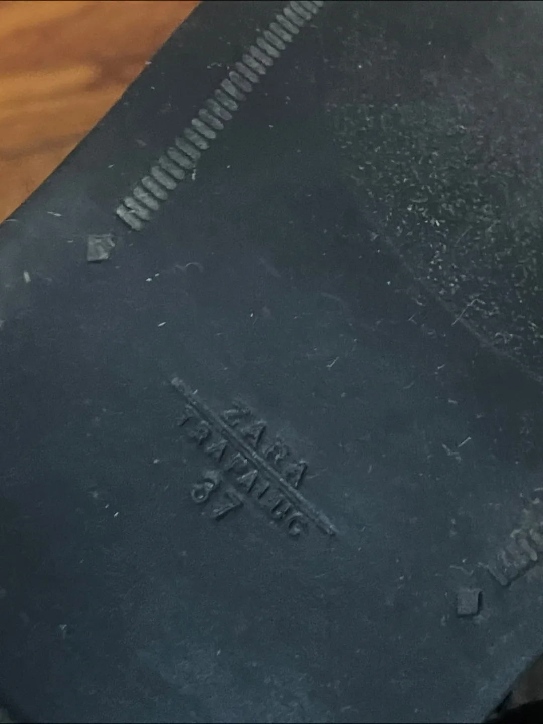 🧡 Zara Black Patent Leather Chelsea Boots - Size 37 image indicator(5)