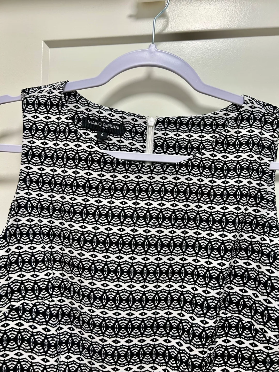 Mario Bellini Black and White Sleeveless Dress Size 4 image indicator(3)
