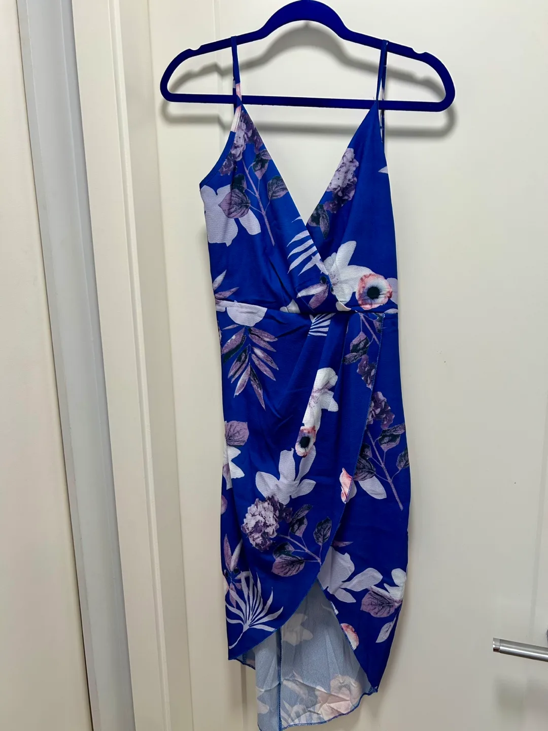 Stunning Floral Midi Dress thumbnail