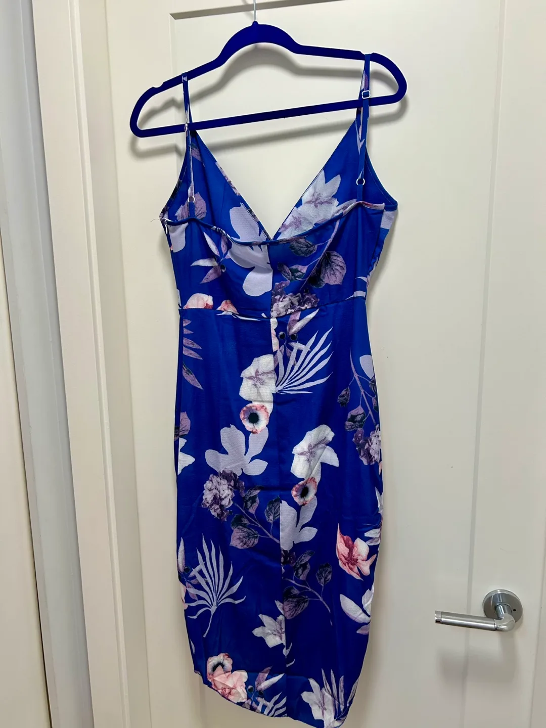 Stunning Floral Midi Dress image indicator(2)