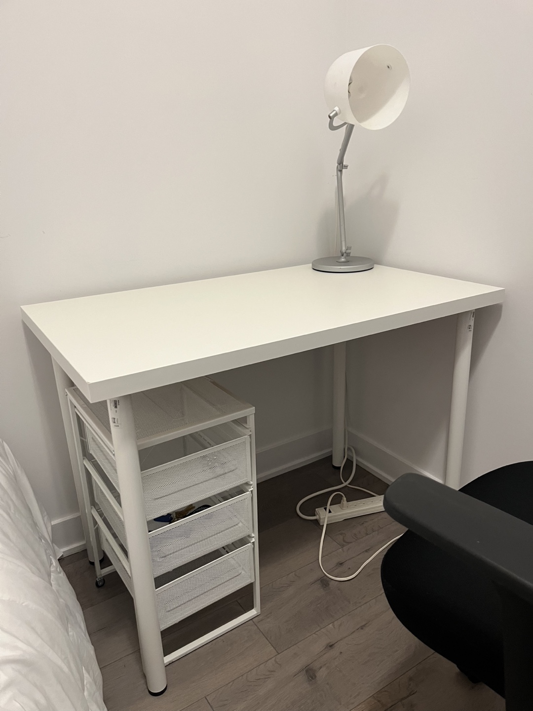 White Desk with Mesh Drawers and Black Office Chair - photo 3