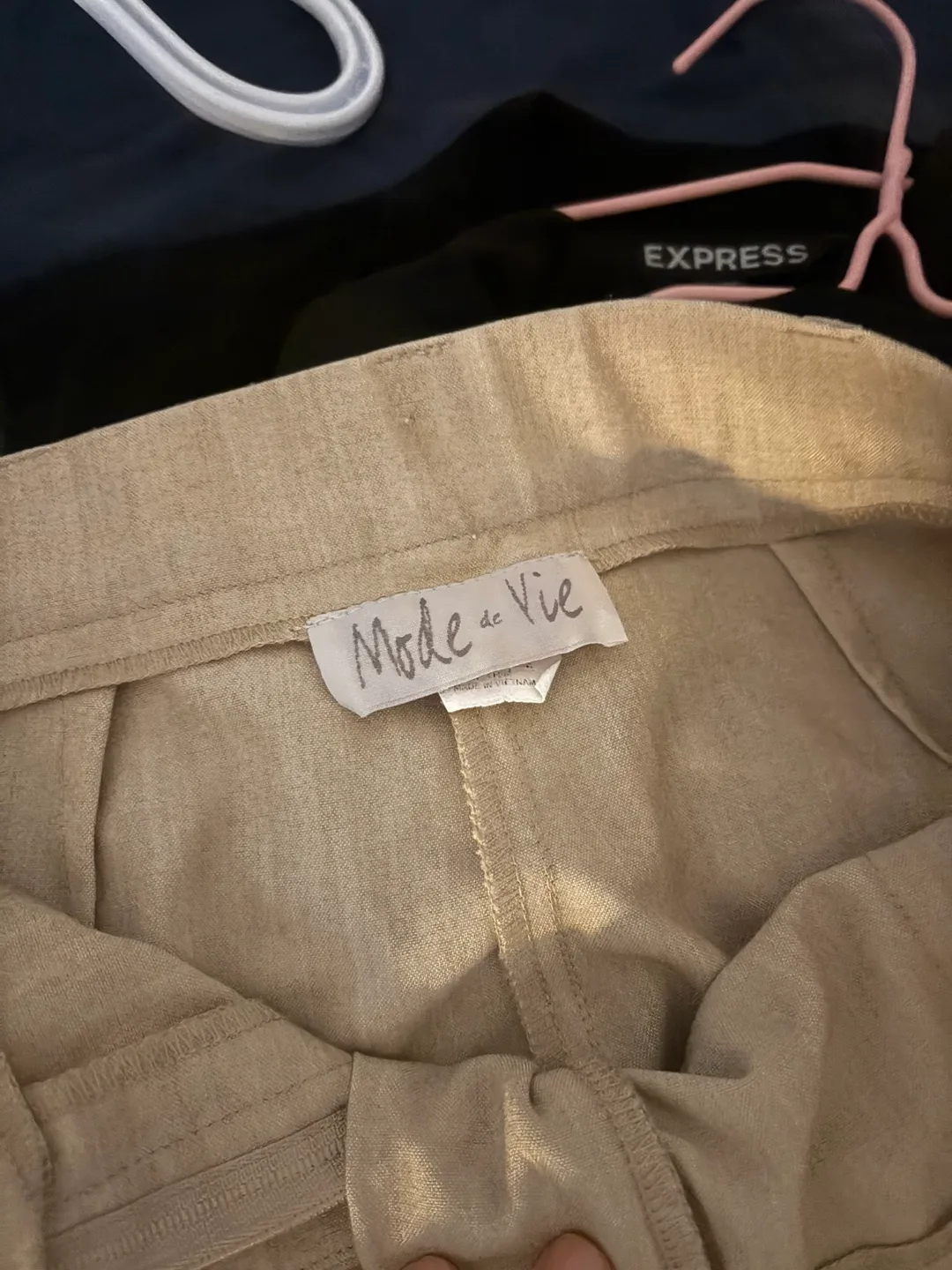 Mode de Vie Beige Trousers -  Free 🧡 thumbnail