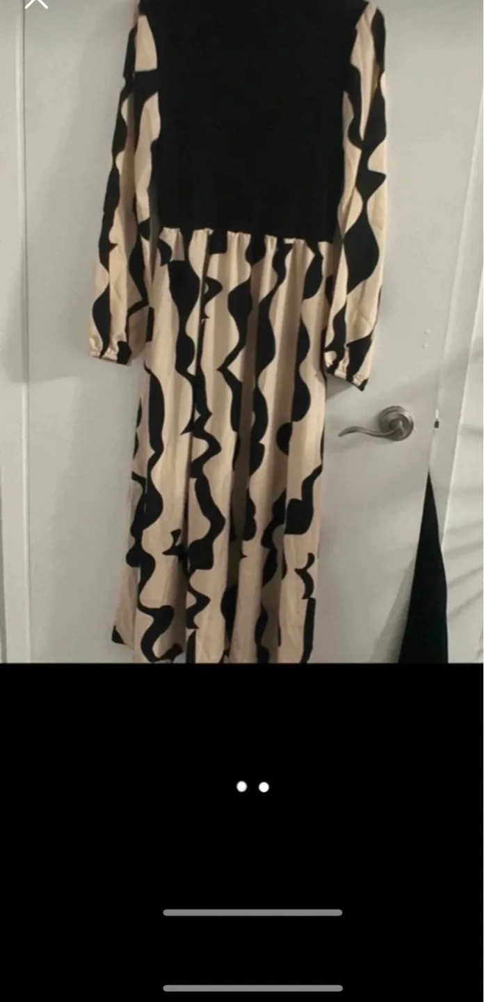 Beige and Black Long Sleeve Maxi Dress 🧡 thumbnail