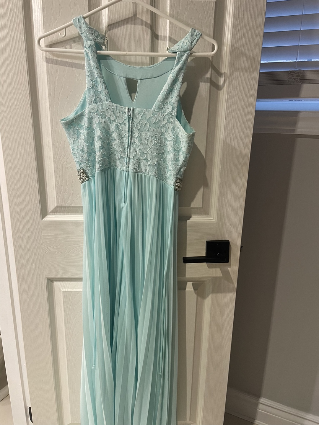Girls' Mint Green Pleated Maxi Dress with Lace Bodice - photo 2