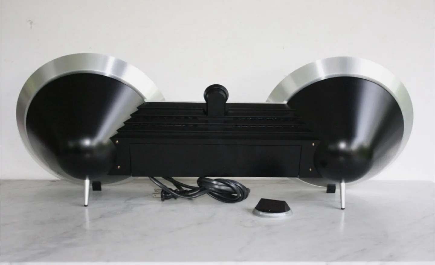 Bang & Olufsen BeoLab 18 Speakers image indicator(3)