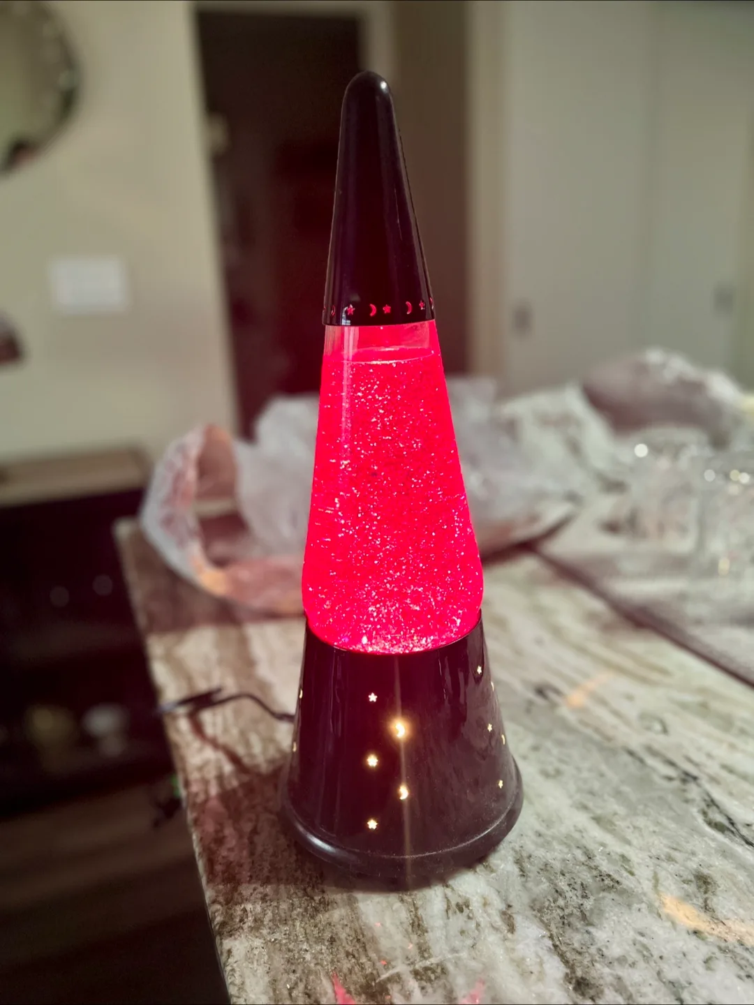 Pink Glitter Lava Lamp thumbnail