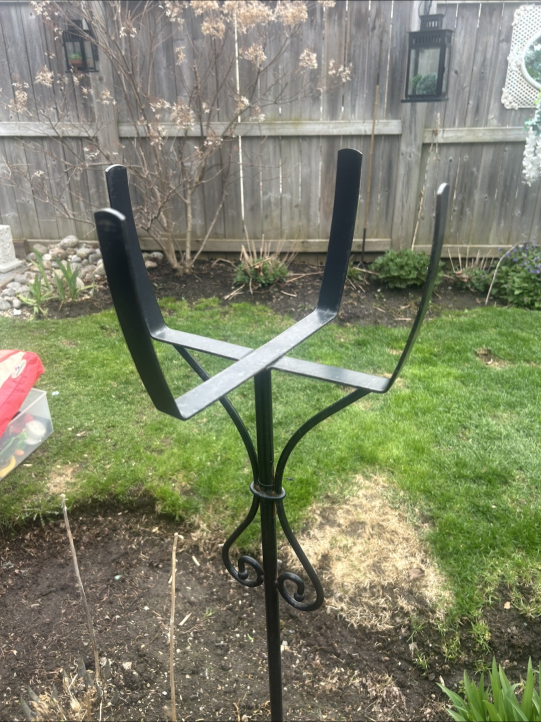 Black Metal Hanging Planter Stand - photo 3