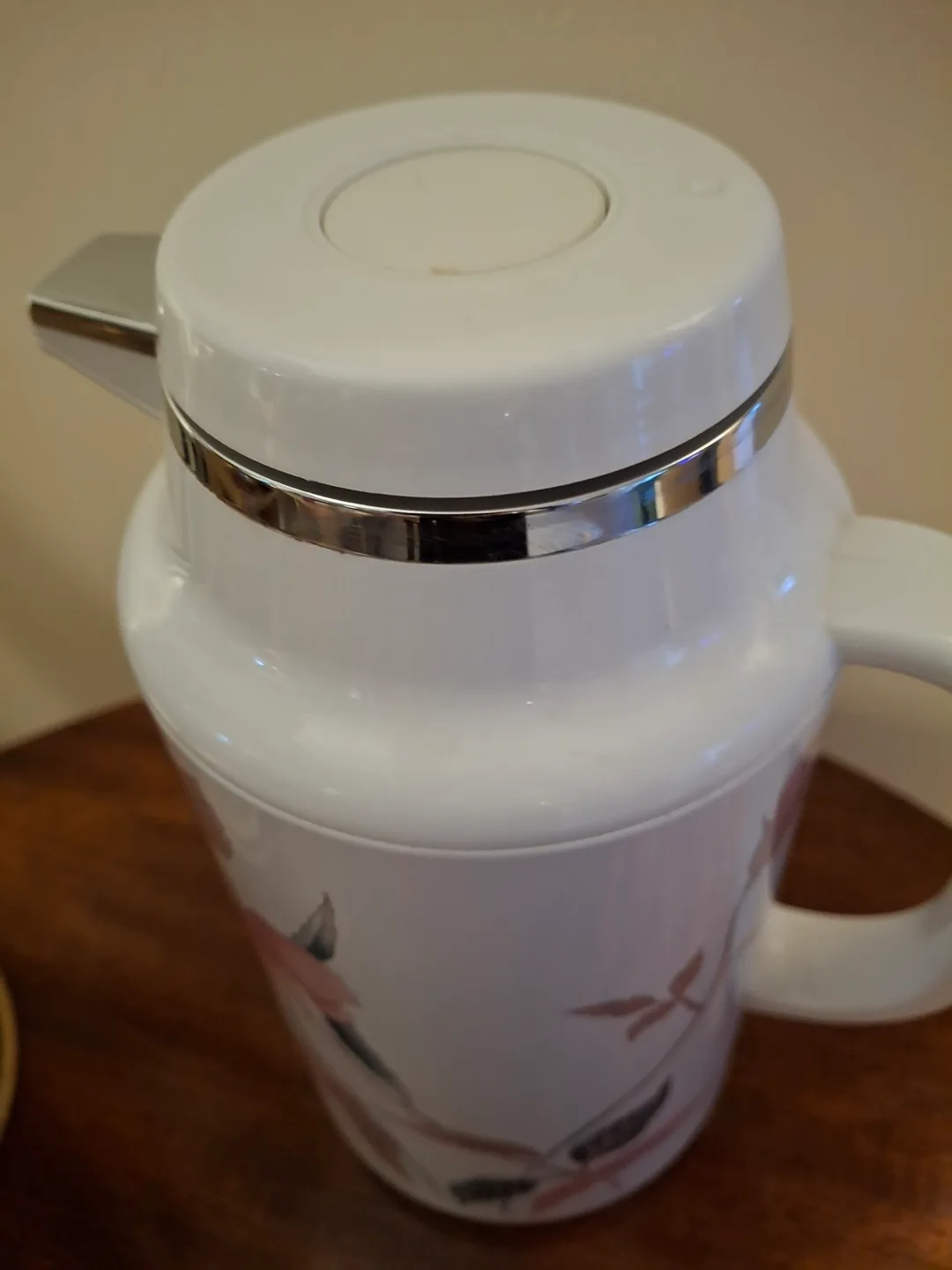 Vintage Mikasa “The Entertainer” thermal carafe/pitcher image indicator(2)