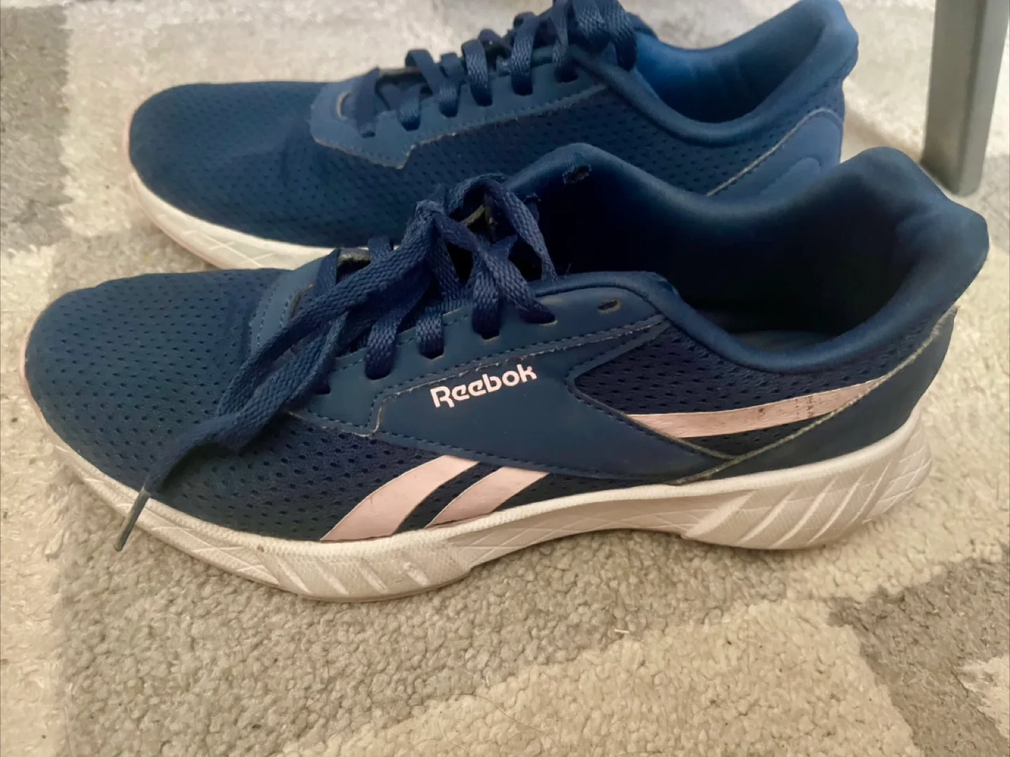 Women's Reebok Running Shoes - Size 7 image indicator(2)